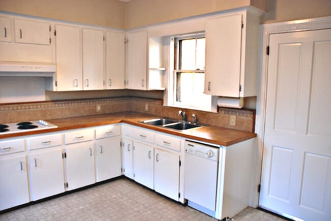 Kitchen - 197 Miller Ave