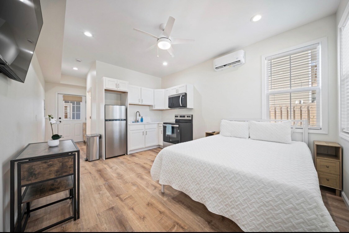 Photo - 5069 Peachtree Ave (Wilmington, NC)