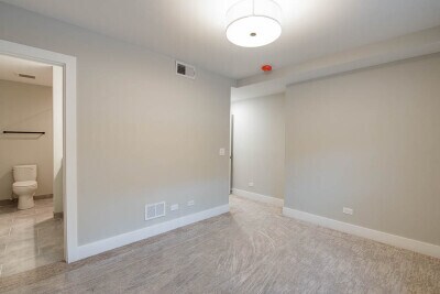 Foto del edificio - 4406 N Seeley Ave