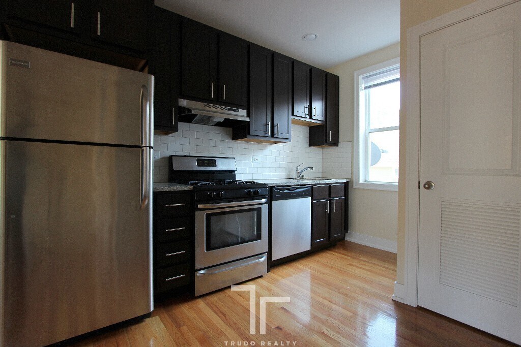 1919 Winona W St, Chicago, IL 60640 Apartments in Chicago, IL