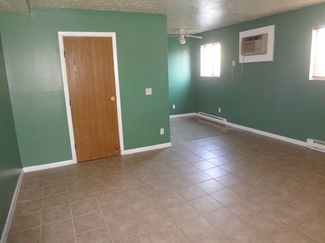Building Photo - 10 Hampshire Ct