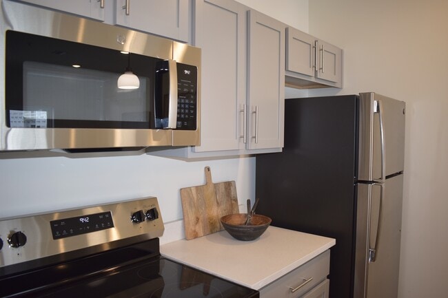 2 Bed / 2 Bath 1036 Sq ft Kitchen - 15 North Apartments