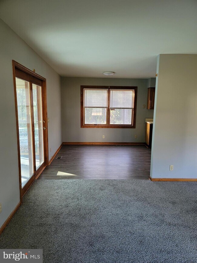 Building Photo - 1200 Caleb's Way
