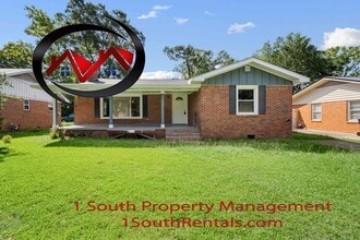 Building Photo - 403 Yeend Ave