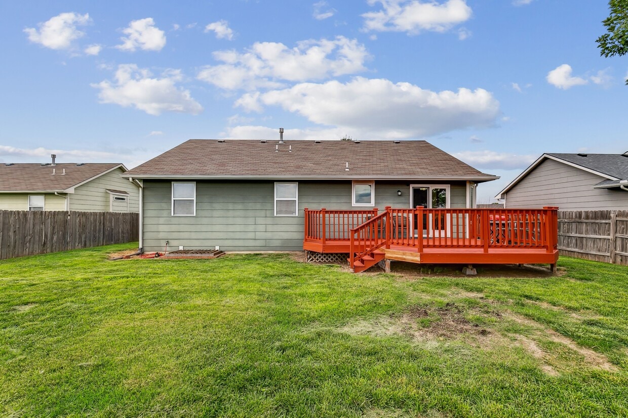 Foto principal - 6342 Chisholm Pointe