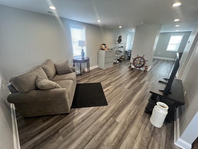 Foto del edificio - 4910 Harford Rd Unit 2