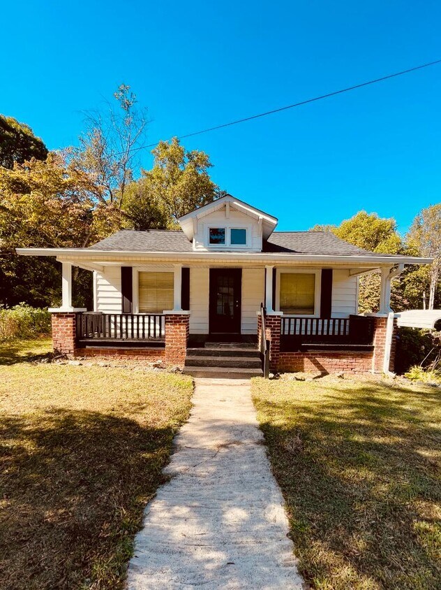 Foto principal - 220 Crews St