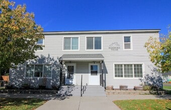 Building Photo - 402 Benham St
