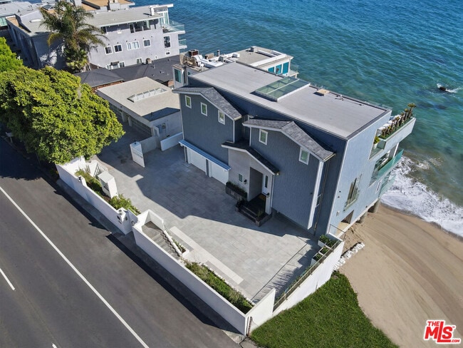 Building Photo - 26122 Pacific Coast Hwy