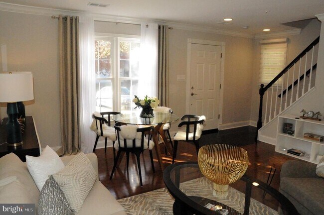 Foto del edificio - 8523 Bells Ridge Terrace