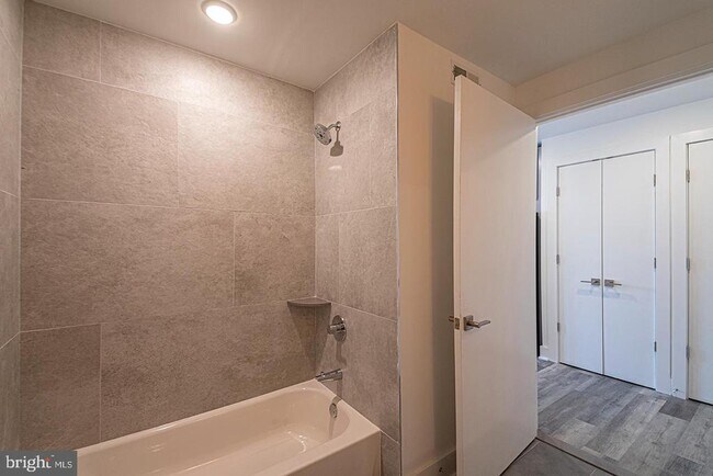 Foto del edificio - 1245 Ridge Ave