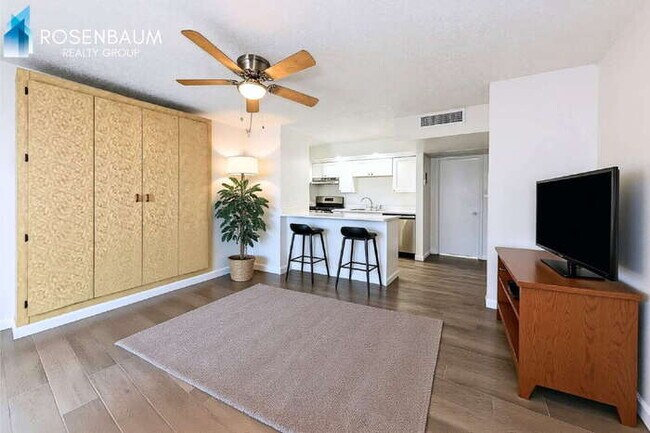 Foto del edificio - 6320 N 16th St