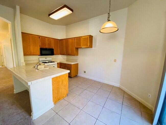 Foto del edificio - 8275 Glencannon Way