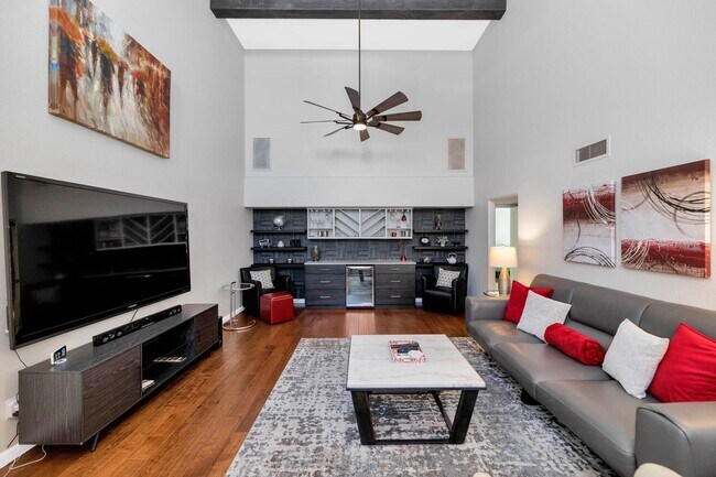 Building Photo - Rates Vary: $4,495 - $6,495