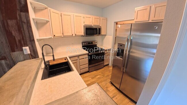 Building Photo - 4545 Wheaton Dr