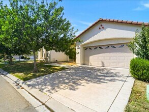 Building Photo - 507 Arlington Dr