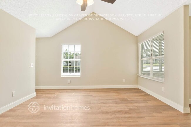 Building Photo - 3434 Coachlight Dr