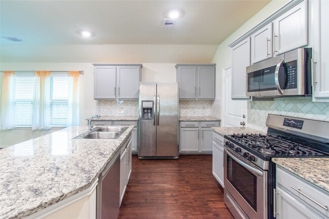 Building Photo - 4639 Sequoia Echo Dr