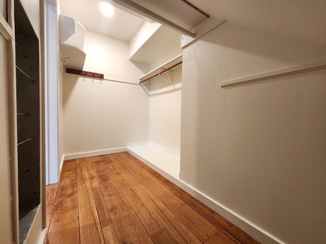 Foto del edificio - 1400-1402-1402 16th Ave
