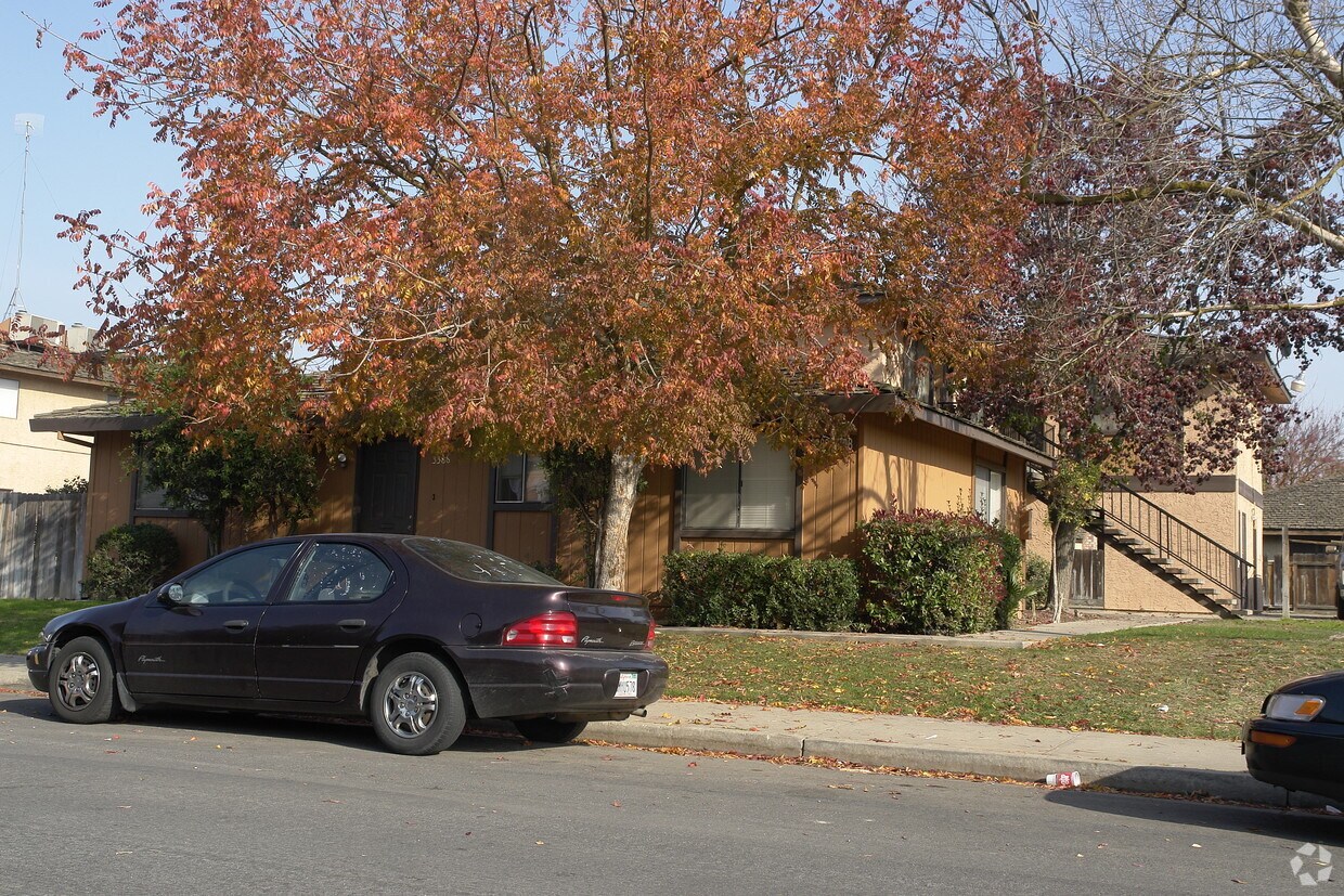 Building Photo - 3388 San Mateo Ct