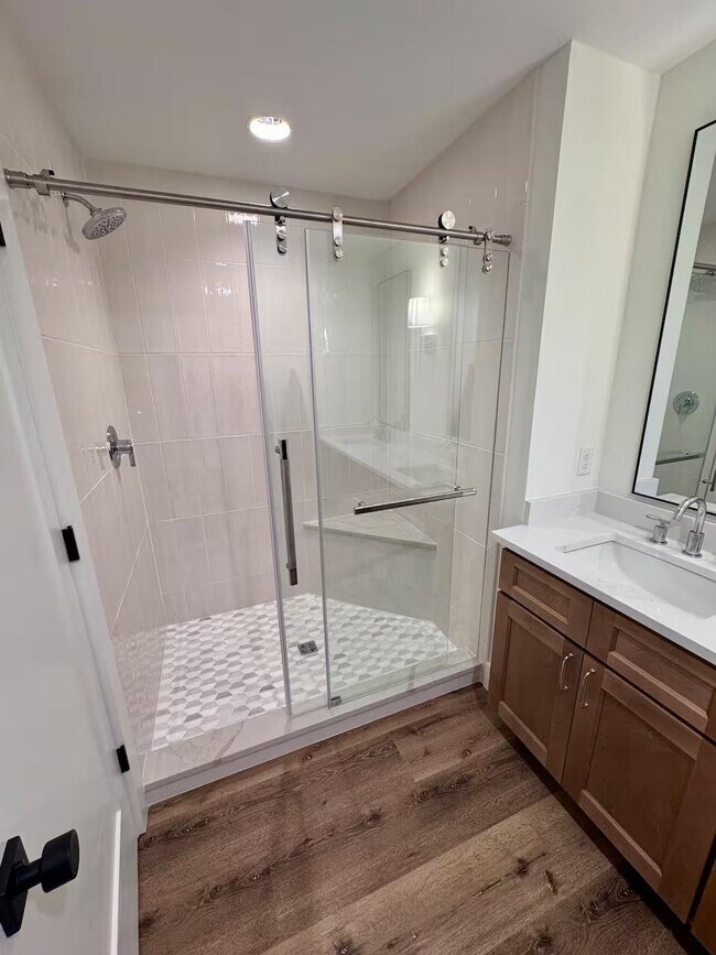 Foto del edificio - 637 E Seaboard St