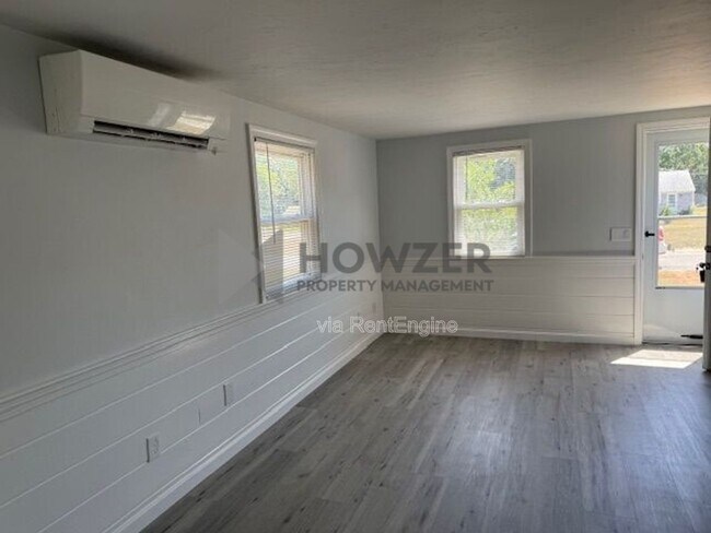 Building Photo - 12 Crescent