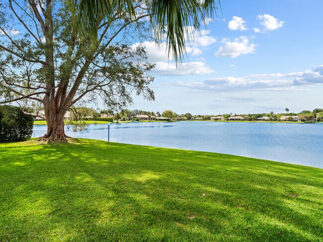 Foto del edificio - 7511 Brigantine Ln