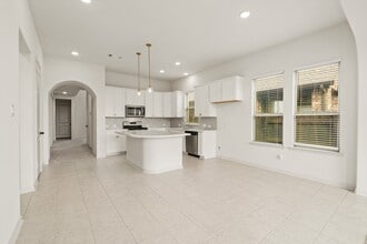 Building Photo - 6018 Bristol Spur Ln