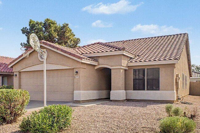 Building Photo - 15994 N 135th Dr