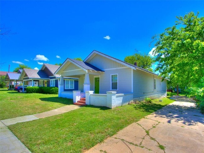Foto del edificio - Charming Updated Bungalow in the Heart of Shawnee!