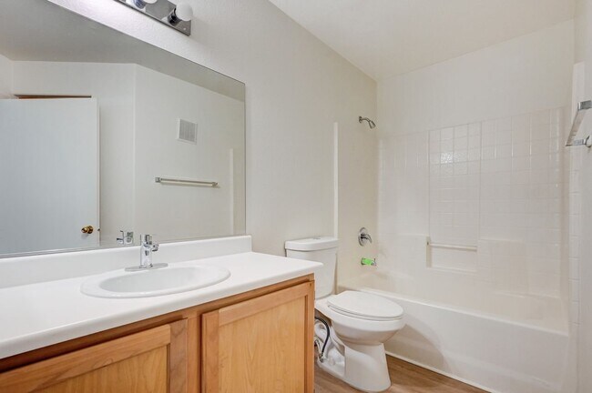 Building Photo - 4555 E Sahara Ave