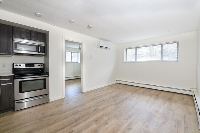 Foto del edificio - 43 Parker Hill Ave