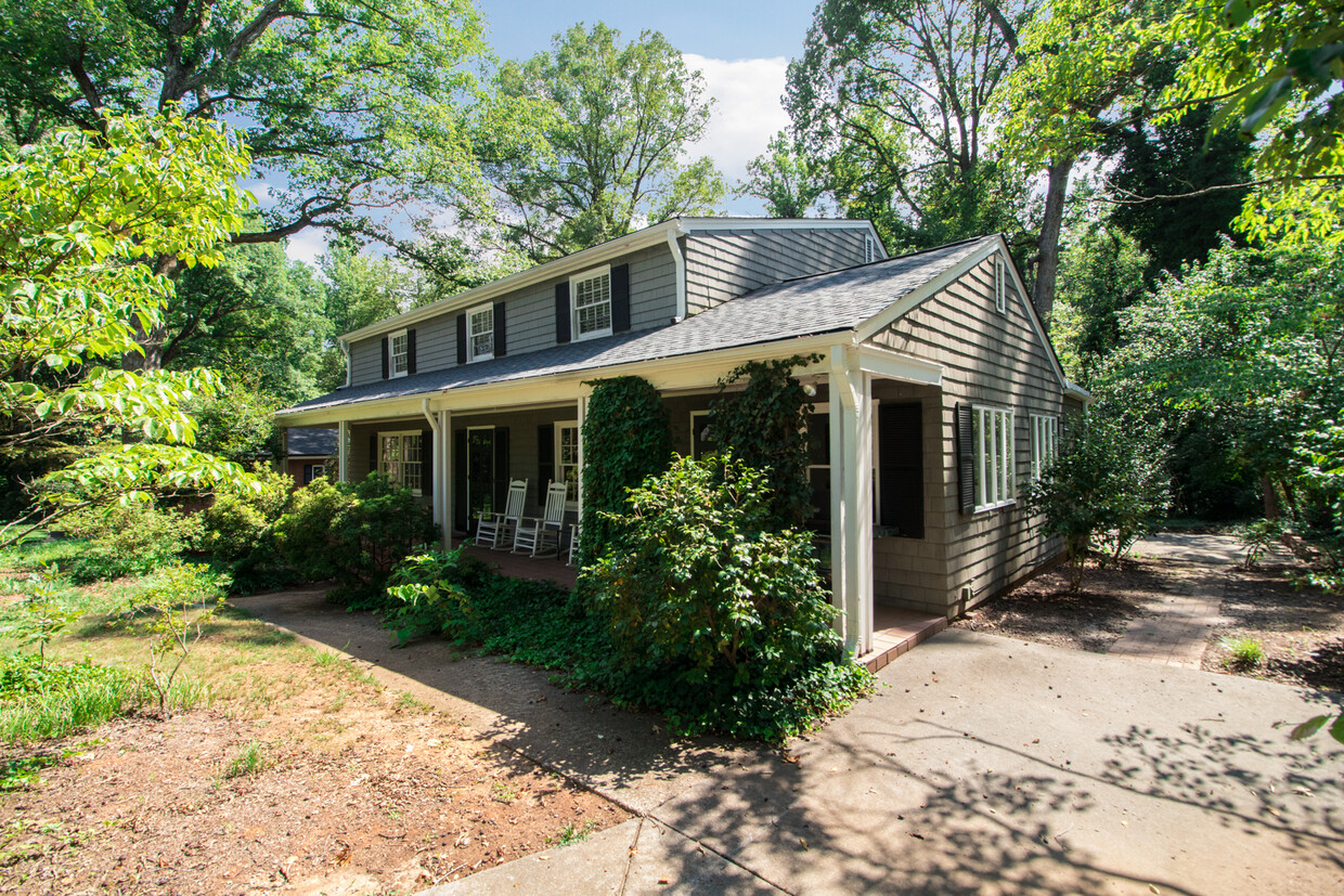 Primary Photo - 4203 Henderson Rd