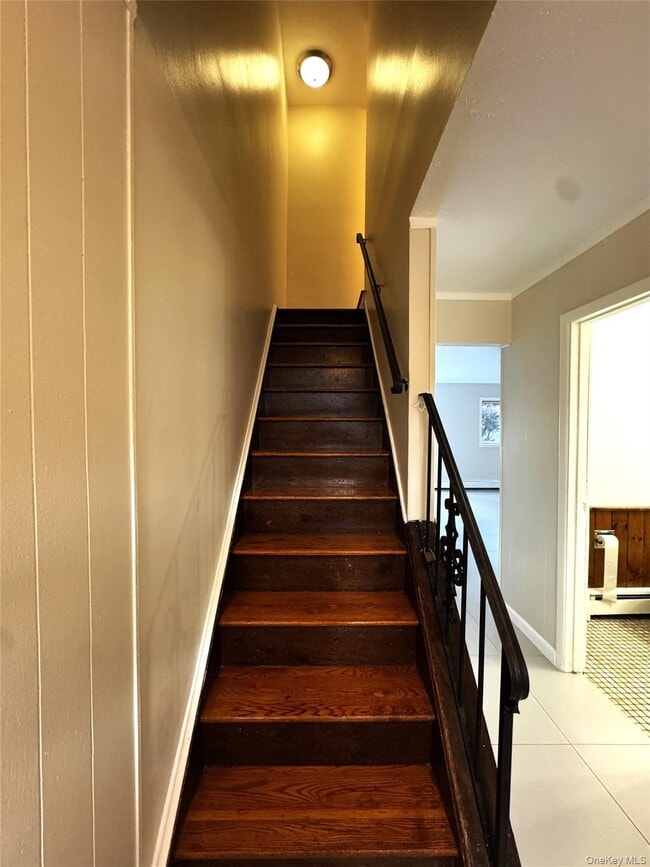 Building Photo - 8 Whitman Ct