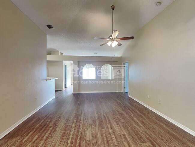 Building Photo - 866 Welch Hill Circle