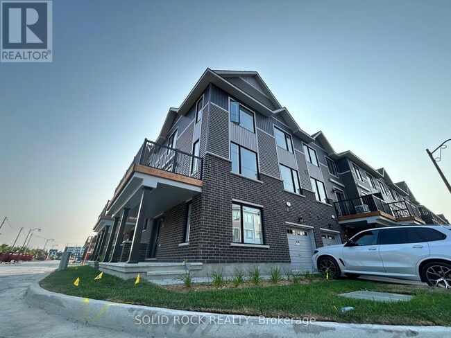 Building Photo - 501 Woodlily Private