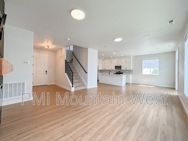 Foto del edificio - 3855 S 3025 W