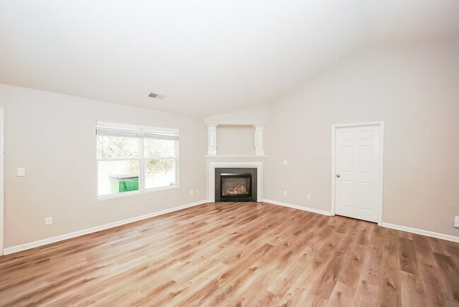 Building Photo - 7013 Sunman Rd