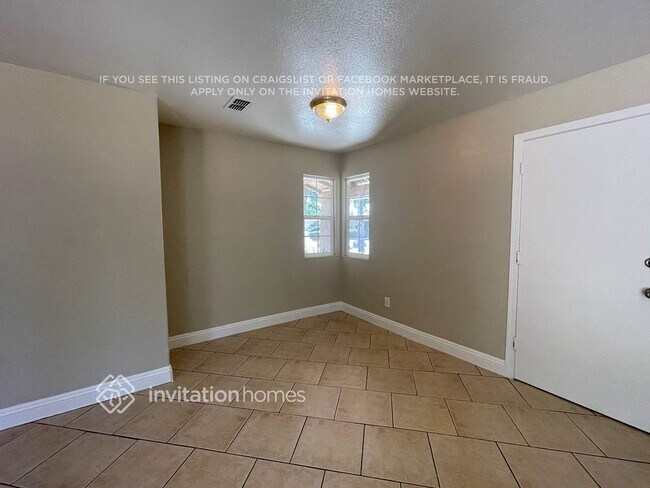 Building Photo - 4430 Bollenbacher Ave