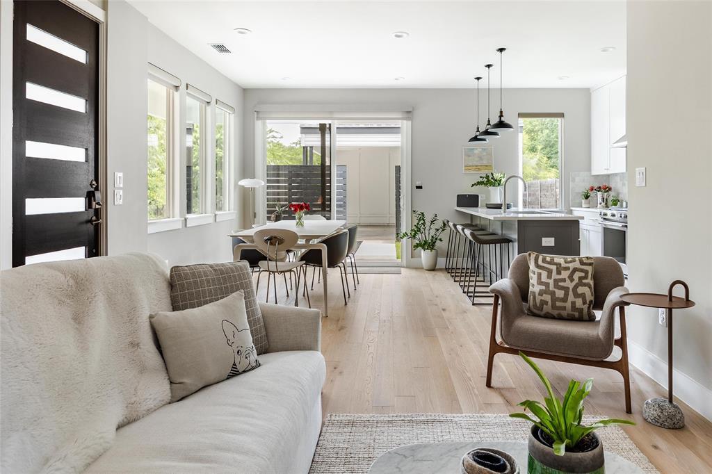 Foto principal - 205 Nelray Blvd