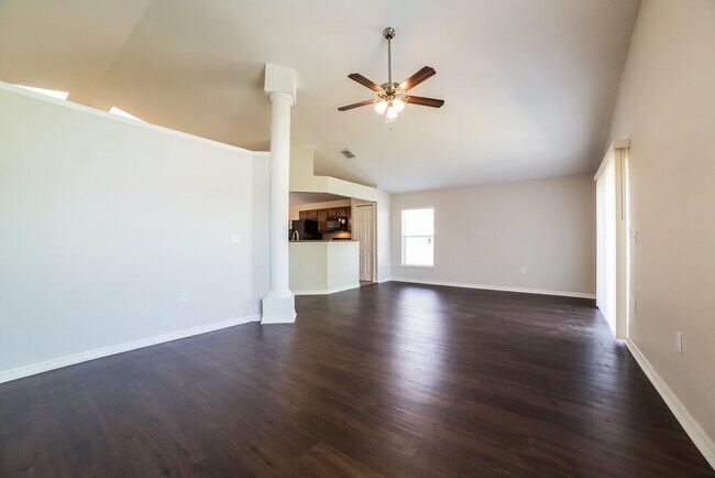 Foto del edificio - 2372 Queenswood Cir