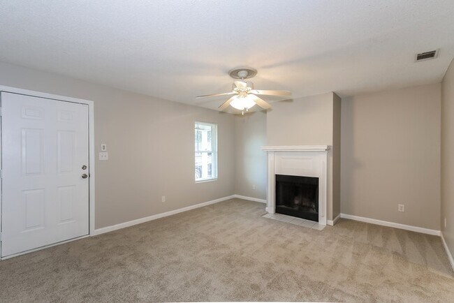 Foto del edificio - 2819 Bradford Ct