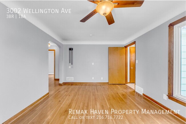 Foto del edificio - 3002 Wellington Ave