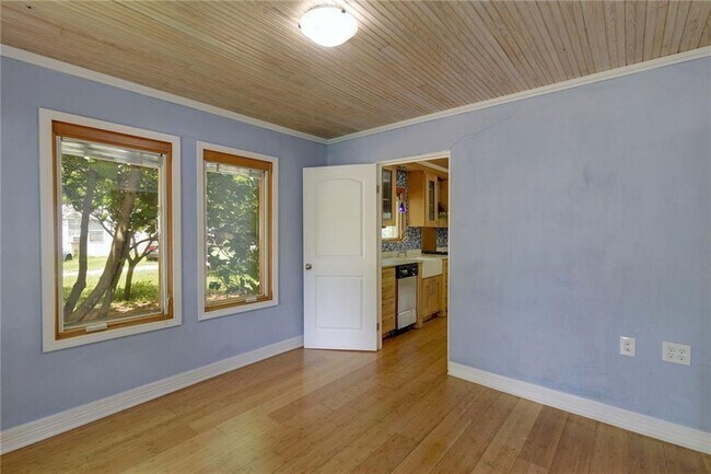 Building Photo - 5005 Avenue G