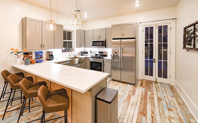 Super large open kitchen is perfect for cooking and entertaining - all new stainless steel appliance - 625 Louisa St