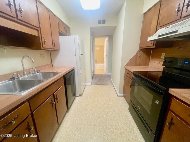 Foto del edificio - 2214 Sherwood Ave