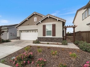 Building Photo - 8333 Kyler Rd