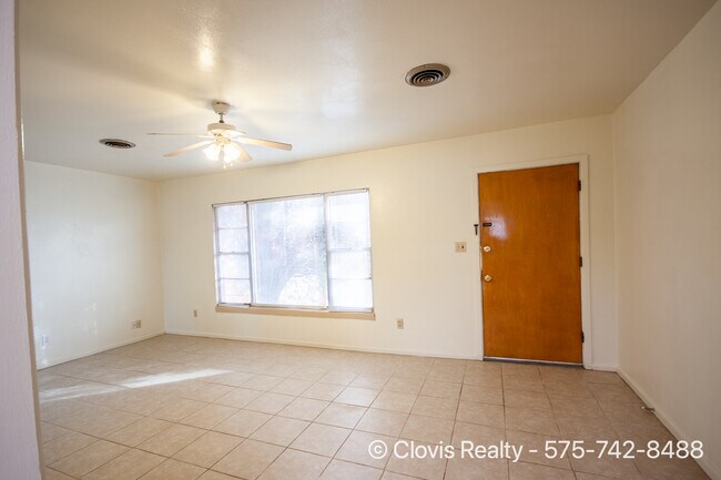 Living Room - 320 Axtell St