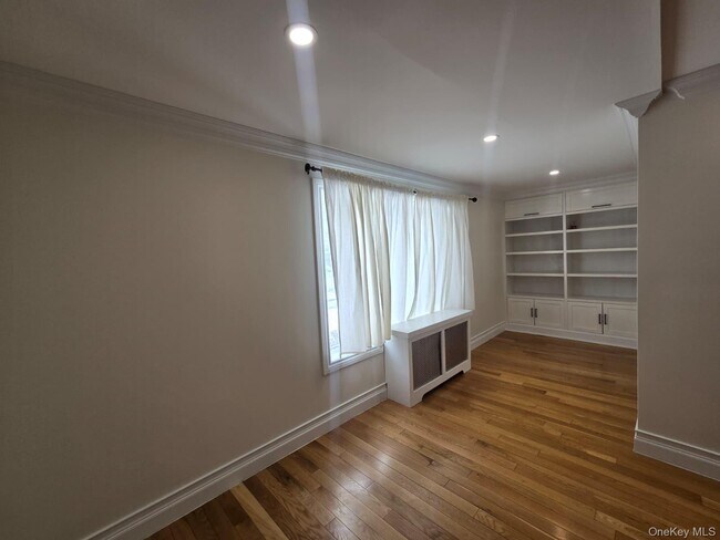 Foto del edificio - 267 Denton Ave