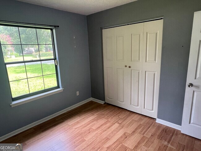 Foto del edificio - 106 Windtree Ln